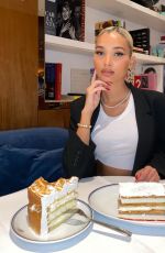PIA MIA PEREZ - Instagram Photos and Video 04/05/2021