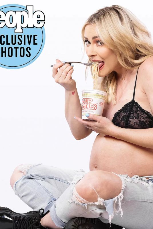 Pregnant RENEE YOUG for People Magazine, April 2021
