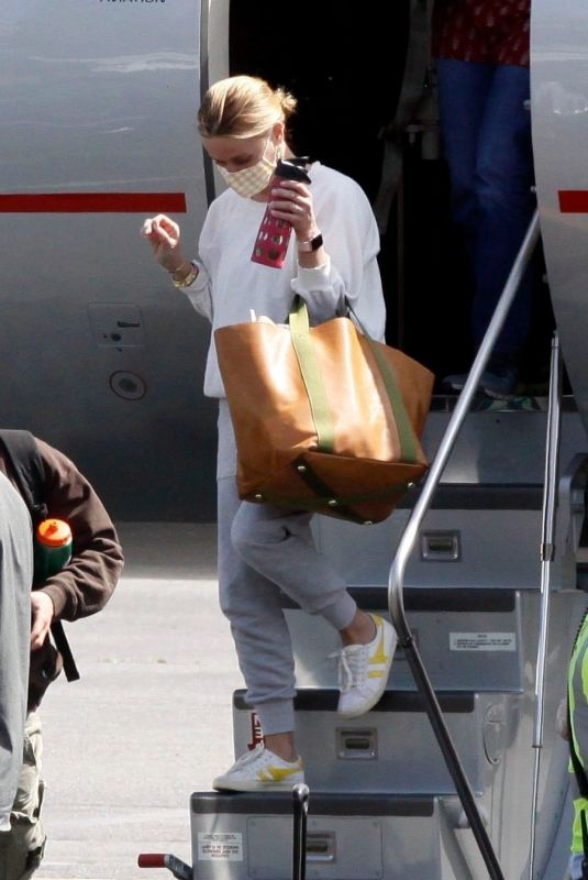 REESE WITHERSPOON Arrives on a Private Jet in Los Angeles 04/06/2021