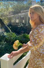 REESE WITHERSPOON - Instagram Photos 04/10/2021