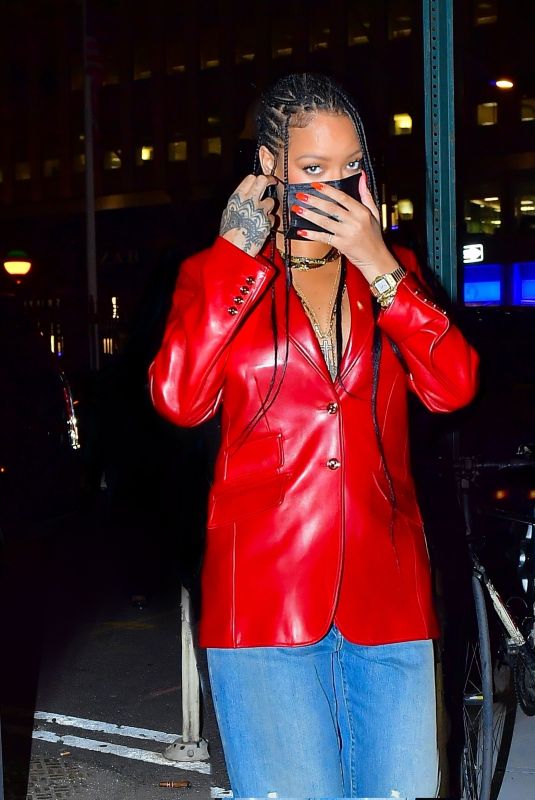 RIHANNA Arrives at Nobu in New York 04/06/2021