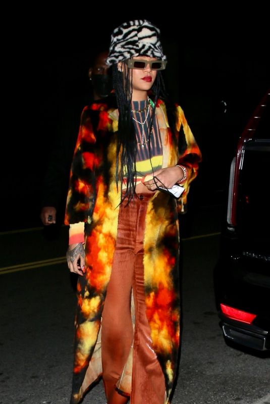 RIHANNA Out for Dinner in Santa Monica 04/17/2021