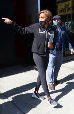 ROBIN ROBERTS Leaves Good Morning America in New York 04/20/2021