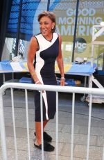 ROBIN ROBERTS on the Set of Good Morning America in New York 04/28/2021