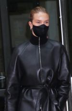 ROSIE HUNTINGTON-WHITELEY Leaves Crosby Hotel in New York 04/15/2021