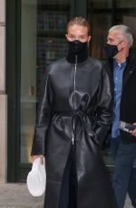 ROSIE HUNTINGTON-WHITELEY Leaves Crosby Hotel in New York 04/15/2021