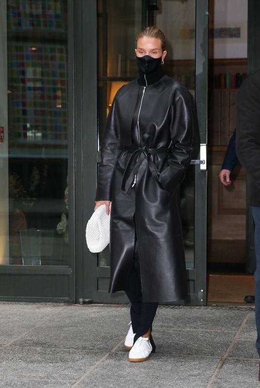 ROSIE HUNTINGTON-WHITELEY Leaves Crosby Hotel in New York 04/15/2021