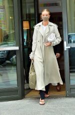 ROSIE HUNTINGTON-WHITELEY Out for Breakfast in London 04/13/2021