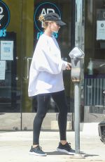 ROSIE HUNTINGTON-WHITELEY Out in Los Angeles 04/26/2021