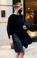 ROSIE HUNTINGTON-WHITELEY Out in New York 04/13/2021