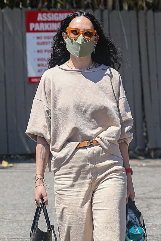 RUMER WILLIS Heading to a Hair Salon in West Hollywood 04/07/2021