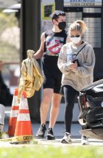 SARAH MICHELLE GELLAR Out and About in Brentwood 03/31/2021