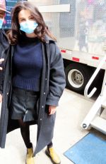 SELENA GOMEZ Arrives on the Set of Murders in the Building in New York 04/09/2021