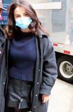 SELENA GOMEZ Arrives on the Set of Murders in the Building in New York 04/09/2021