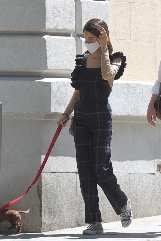 SOFIA PALAZUELO Out with Her Dog in Madrid 04/09/2021