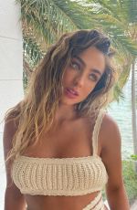 SOMMER RAY - Instagram Photos 04/18/2021
