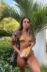 SOMMER RAY - Instagram Photos 04/20/2021