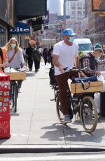 TAYLOR NEISEN and Liev Schreiber OutRiding Bikes in New York 04/10/2021