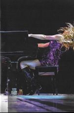 TAYLOR SWIFT - Fearless Booklet, 2021