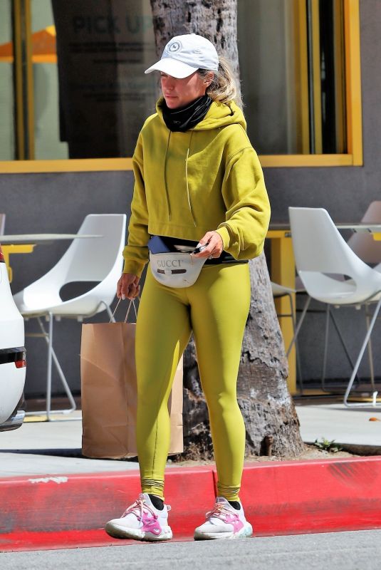 TEDDI JO MELLENCAMP Out in Studio City 04/18/2021