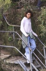 VANESSA VALLADARE and Zac Efron Out at Katoomba in the NSW Blue Mountains 03/31/2021
