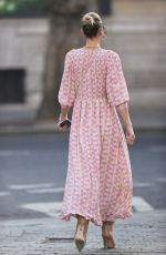 VOGUE WILLIAMS Arrives at Heart Radio in London 04/11/2021