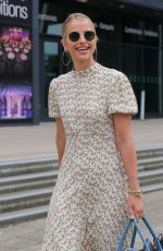 VOGUE WILLIAMS Leaves Steph