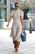 VOGUE WILLIAMS Leaves Steph