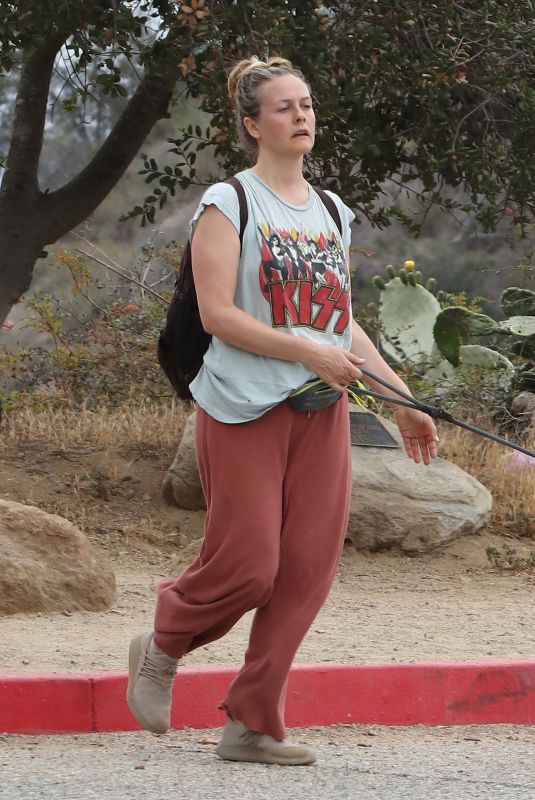 ALICIA SILVERSTONE Out Hikinig with Her Dog in Hollywood Hills 05/16/2021