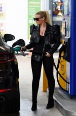 APOLLONIA LLEWELLYN at a Gas Station in Manchester 05.20.2021