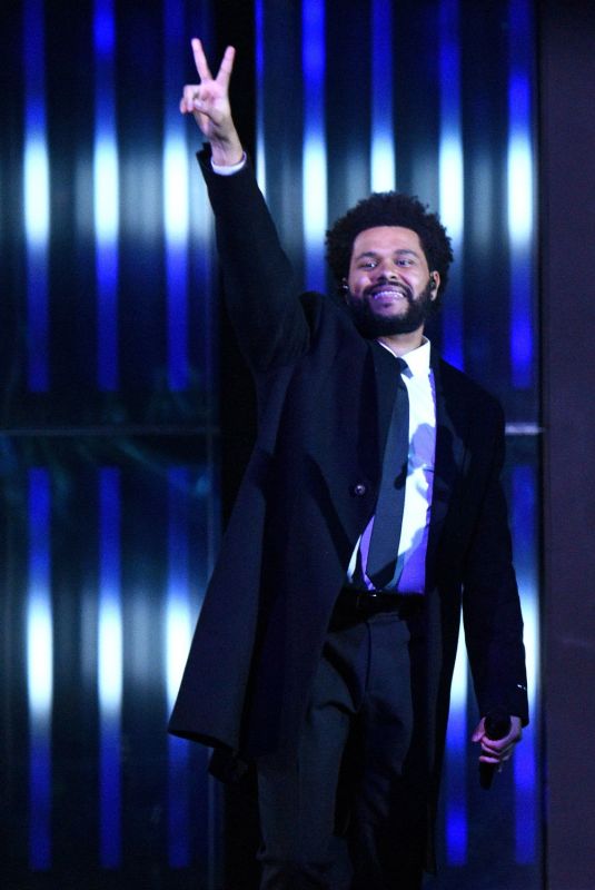 ARIANA GRANDE and The Weeknd Performs at 2021 Iheartradio Music Awards 05/27/2021