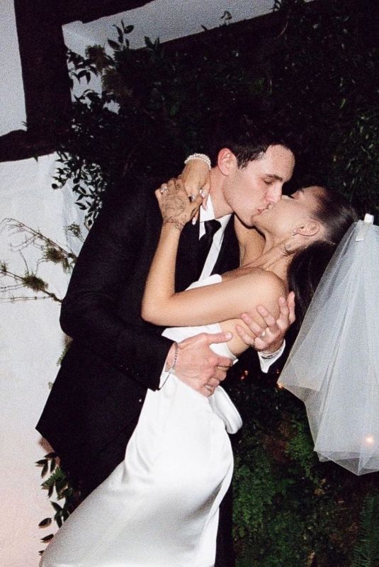 ARIANA GRANDE - Stefan Kohli