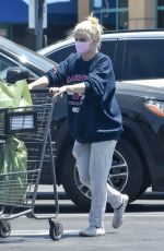 ARIEL WINTER Shopping at Gelson