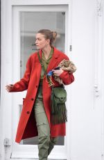 ARIZONA MUSE Out in Notting Hill 05/02/2021