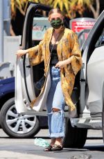 ASHLEE SIMPSON at a Gas Station in Sherman Oaks 05/04/2021