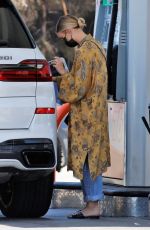 ASHLEE SIMPSON at a Gas Station in Sherman Oaks 05/04/2021