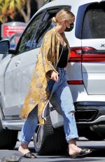 ASHLEE SIMPSON at a Gas Station in Sherman Oaks 05/04/2021