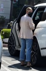 ASHLEE SIMPSON at Yogurtland in Encino 05/06/2021