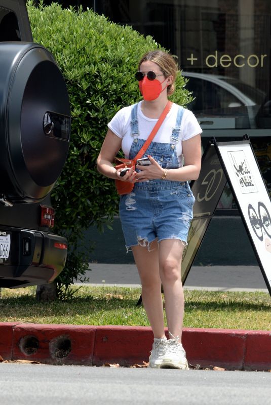 ASHLEY TISDALE Out Shopping in Los Angeles 05/25/2021