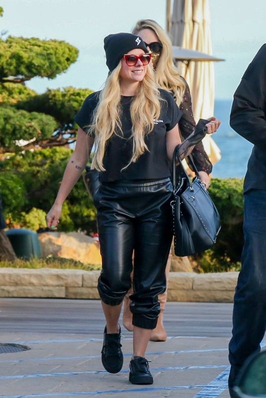 AVRIL LAVIGNE at Nobu in Malibu 05/22/2021