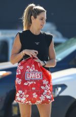 CANDICE WARNER Leaves a Shop in India 05/02/2021