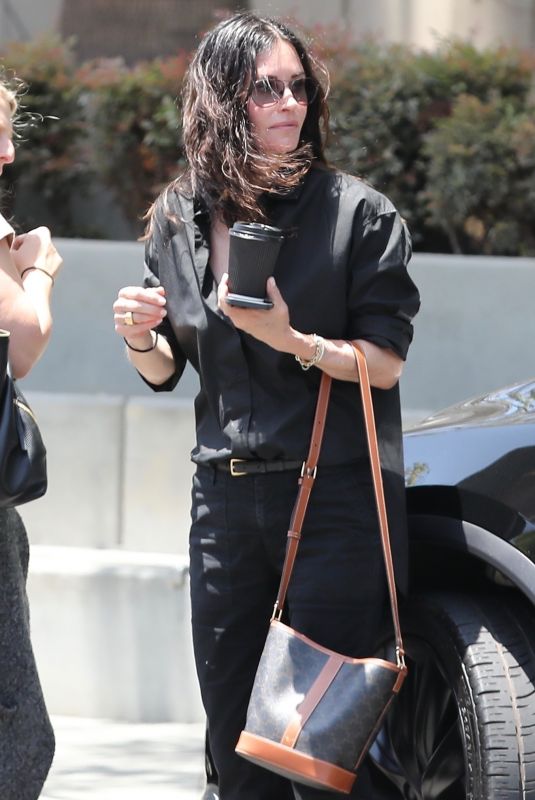 COURTENEY COX Out and About in Santa Monica 05/27/2021