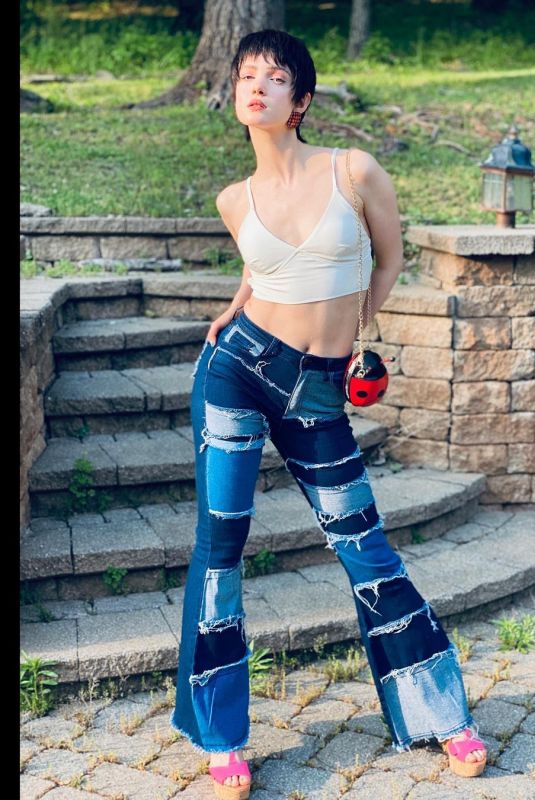 ELENA KAMPOURIS for 13 Vintage, 2021