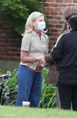 ELIZABETH BANKS on the Set of Call June in Hartford 05/17/2021