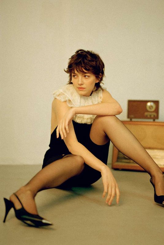 ELLA HUNT for Pusspuss Magazine, May 2021