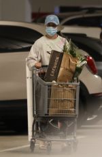 HEIDI MONTAG Shopping at Erewhon Market in Pacific Palisades 05/19/2021