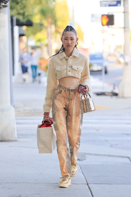 JAIME XIE Shopping at Terminal 27 in West Hollywood 05/27/2021