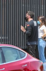 JENNIFER GARNER and Ben Affleck Out in Los Angeles 05/01/2021