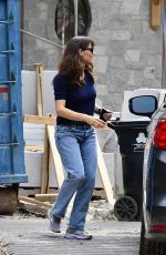 JENNIFER GARNER on Construction Site of Her New Home in Brentwood 05/25/2021