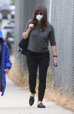 JENNIFER GARNER Out and About in Los Angeles 05/05/2021
